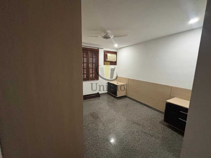 02097f11-e285-439a-a129-e7b241 - 11