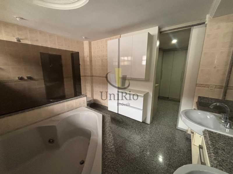 543a4234-b8c0-4d75-8f61-754bee - 14