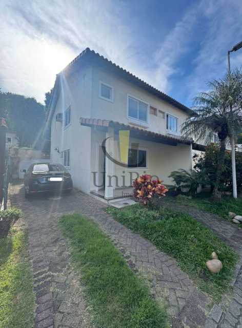Conheça FACHADA do imóvel - Casa 3 quartos suites no Condomínio Villaggio Verde no Pechincha - FRCN30242 - 3 FACHADA - 3