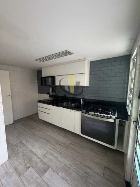 Conheça COZINHA FOTO 01. do imóvel - Casa 3 quartos suites no Condomínio Villaggio Verde no Pechincha - FRCN30242 - 8 COZINHA FOTO 01. - 8