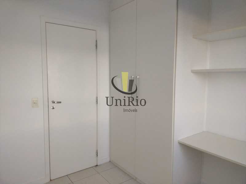 2834_G1680028982 - 12