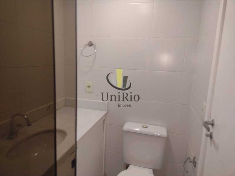 2834_G1680028979 - 7