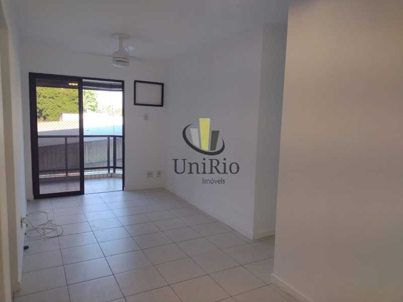 2834_G1680028967 - 5