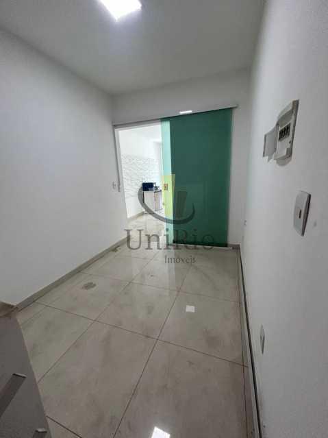 6ee1b6b7-cf1d-4743-b085-80def9 - 7