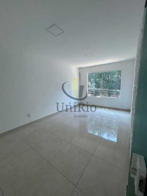 d892229e-ced5-42d1-a424-1a3230 - 4