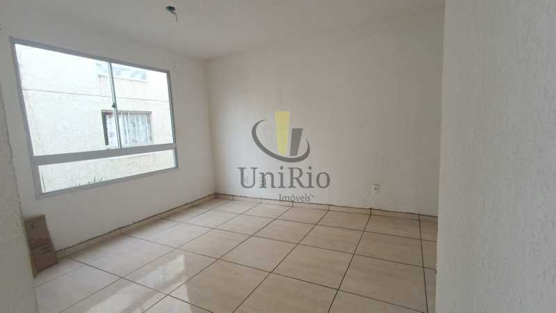 c6758c44-72d3-47cd-bc6d-571b65 - 4