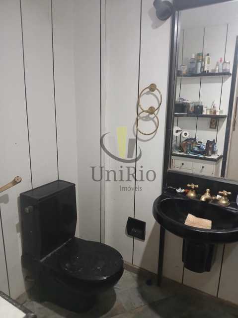 52173de0-870a-413e-a963-7a2d78 - 17