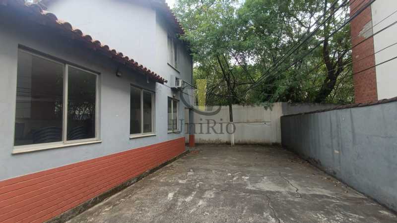 d76b6de7-81f6-4c66-88d6-0b62fe - 29