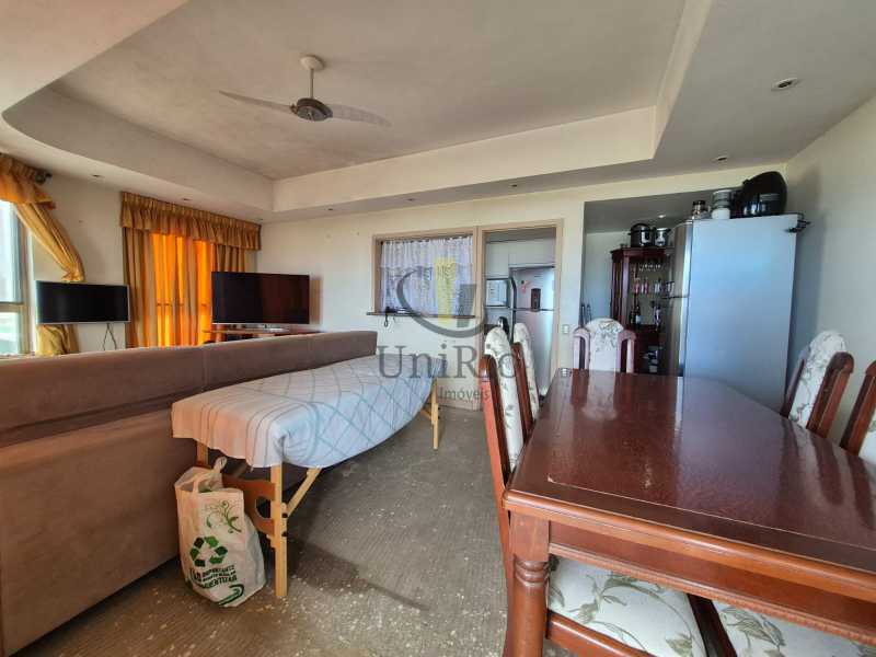 ddcf9264-e9b1-4c48-9ecc-9dd298 - 18