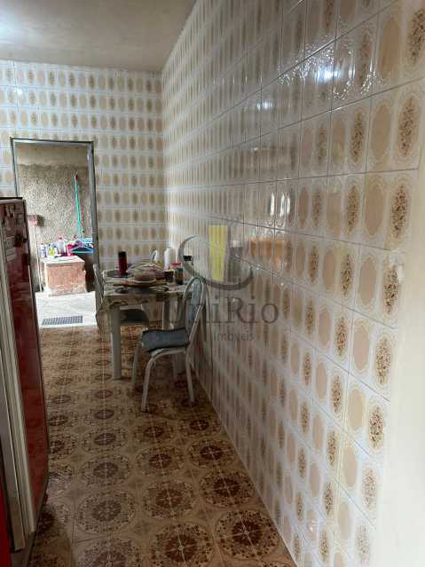 761f8956-bbbb-49e2-a85a-d9b52e - 15