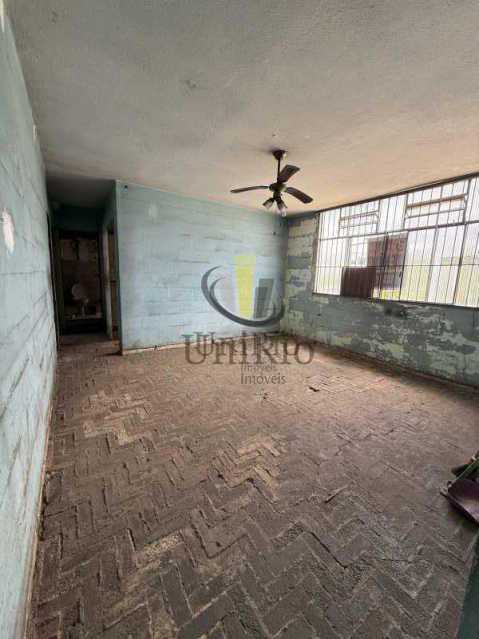 6617_G1764182193 - 20