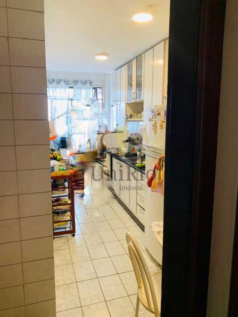 d560a438-cb6d-4ad3-83a6-2c0ef2 - 23