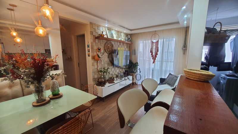 424515e7-6c02-4931-8f79-7d469f - 4