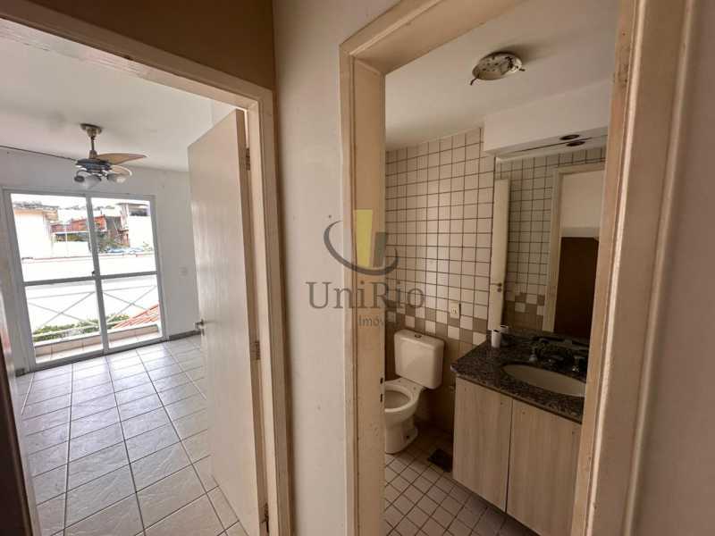 8f627f04-1aa5-43f2-b694-645870 - 10