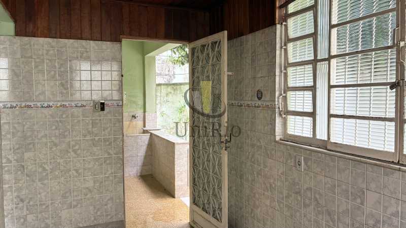 PHOTO-2025-12-16-14-20-23 3 - 8