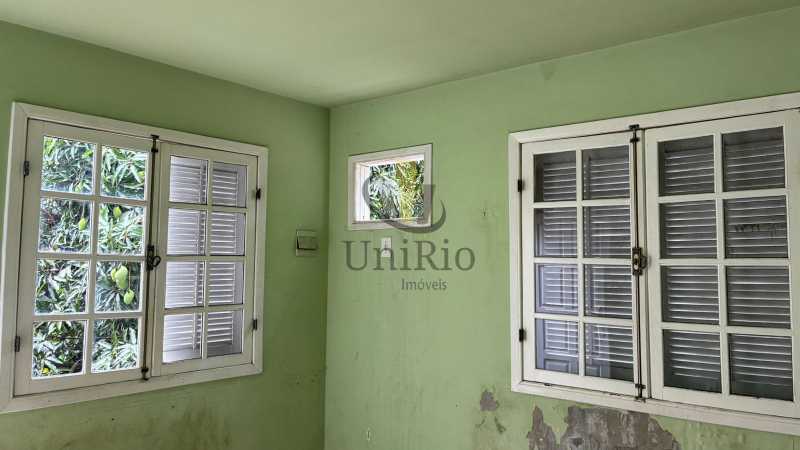 PHOTO-2025-12-16-14-20-30 3 - 14