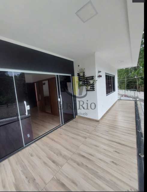 3588cbd5-b032-47eb-9be4-165b32 - 8