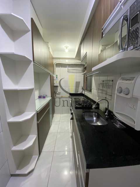 b310569d-44f9-472e-8511-62fa15 - 16