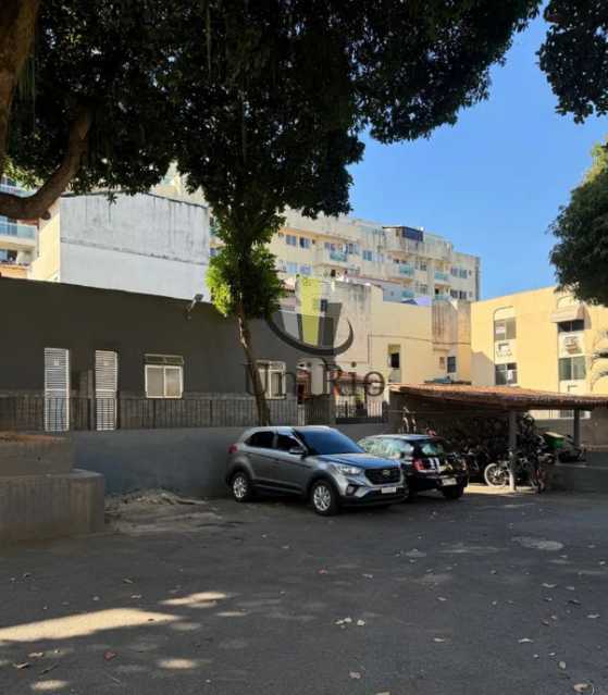 5716_G1744223918 - 24