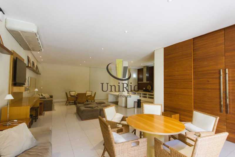 2437_G1664556528 - 23