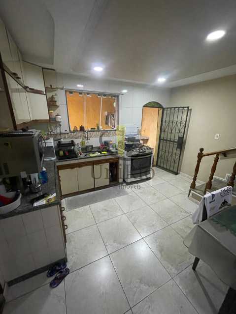 fb11a8c0-2bc1-4328-bb36-4ba608 - 7