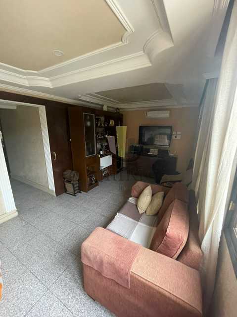 e3c5214f-fcbc-432a-9639-5d4d49 - 3