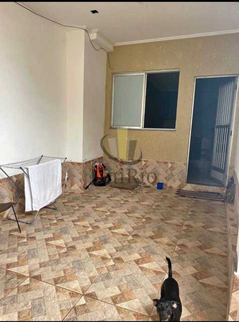 e6e0b1c3-c939-48f6-bb1c-4d7a03 - 1