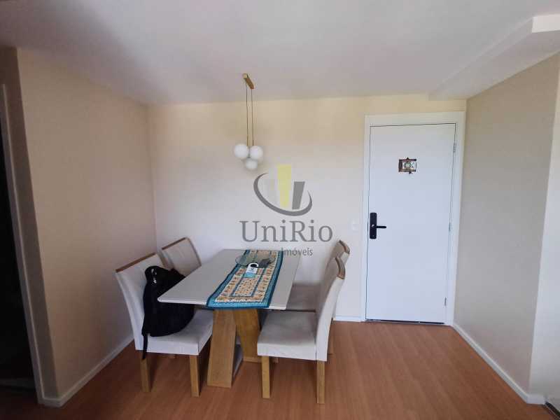 cb09e88f-5990-42d4-91f3-64759f - 3