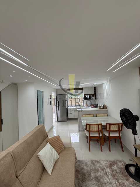 61fc8609-d695-4943-b5da-73b82c - 4