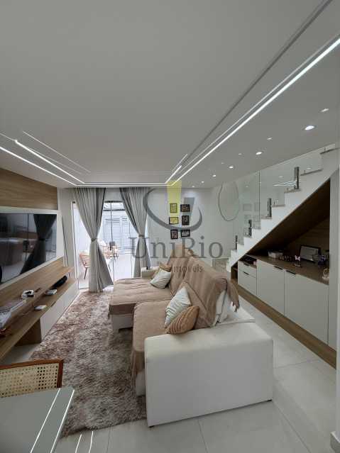 b30d427d-3789-4949-b3df-4429fa - 2