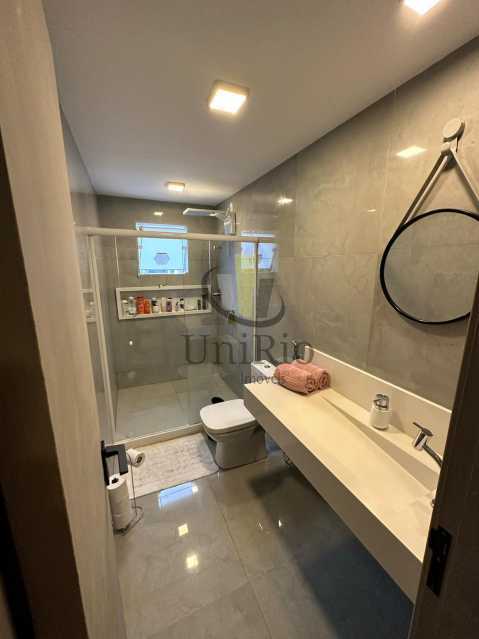 9f754b4b-4c99-40ca-8e24-0f7536 - 11