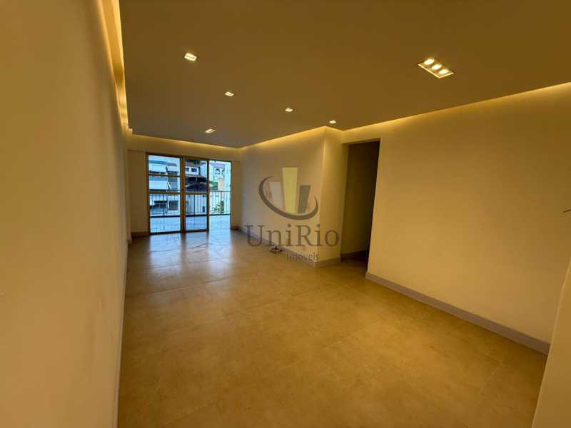 969e9d99-252a-4ec8-9544-93872d - 1