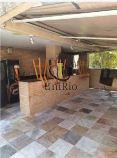 5715_G1744722927 - 16