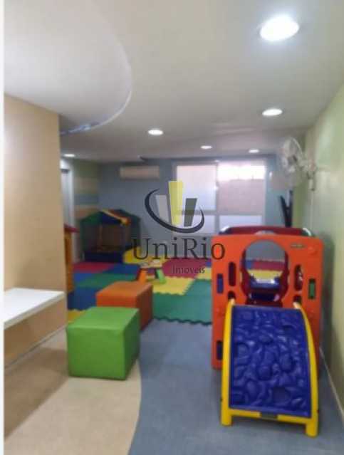 5715_G1744723023 - 21