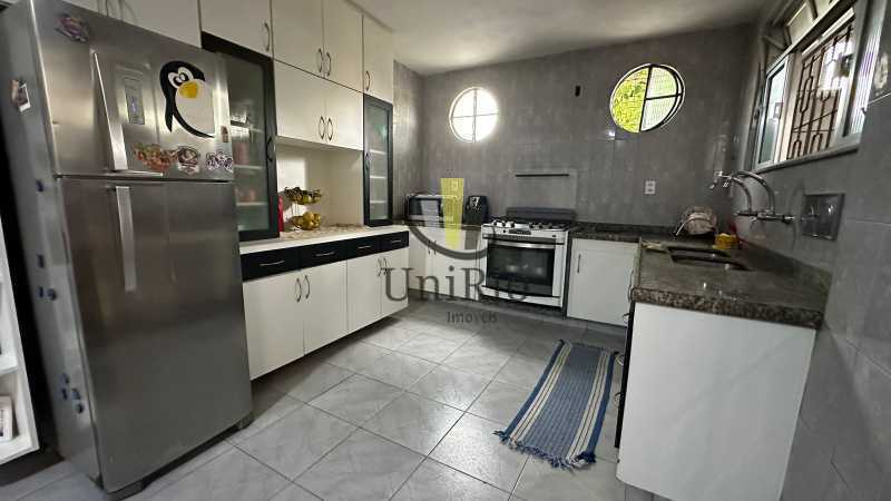 3980_G1710422552 - 22