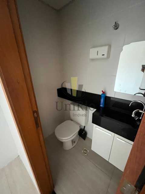 A57E880B-1BC3-4CA9-959B-40D863 - 8