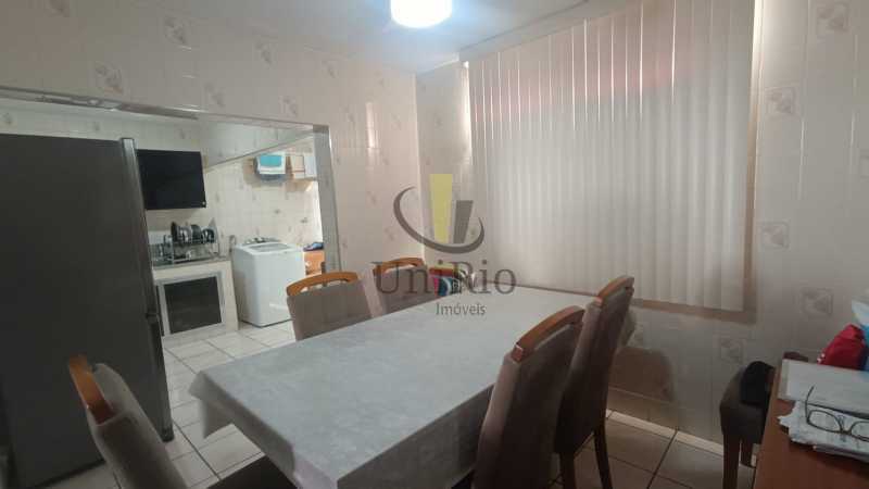 85d85709-5d00-4c60-b51f-018581 - 5