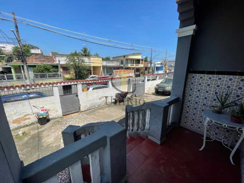 48b8f61a-43c6-4c3f-95bc-3ecb85 - 4