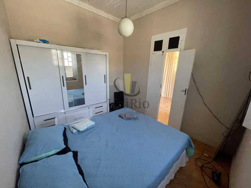 943b8937-bfed-4b3f-98bd-9a5fc5 - 11