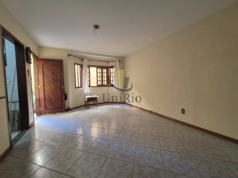 5e17b232-3b16-4894-9310-a40c15 - 3