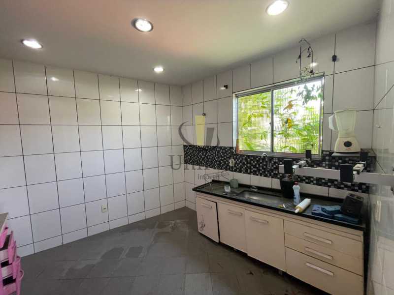 9416b563-6980-4252-af3b-d0ee14 - 14