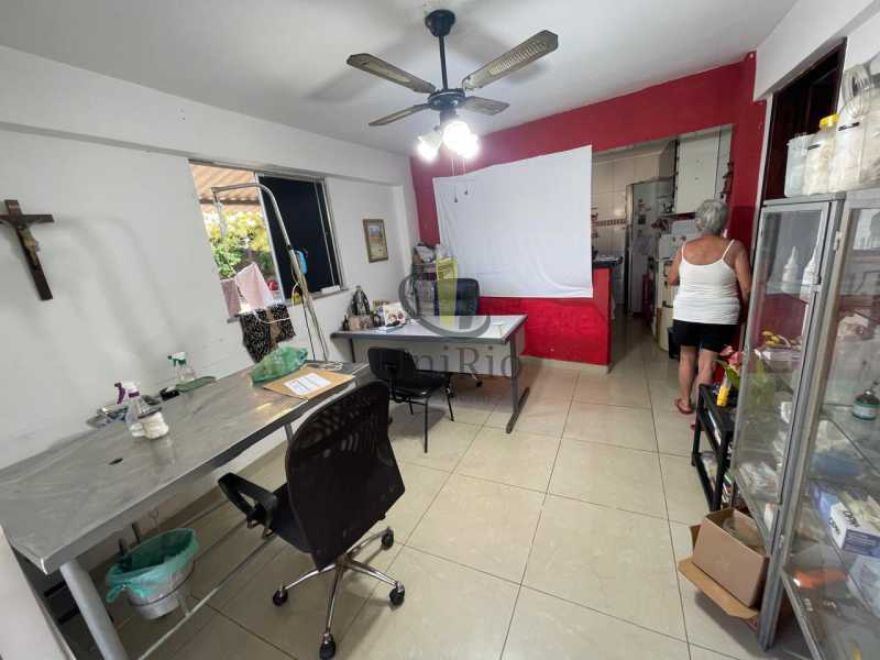 21d364c6-34a7-4818-af5a-a2a24b - 15