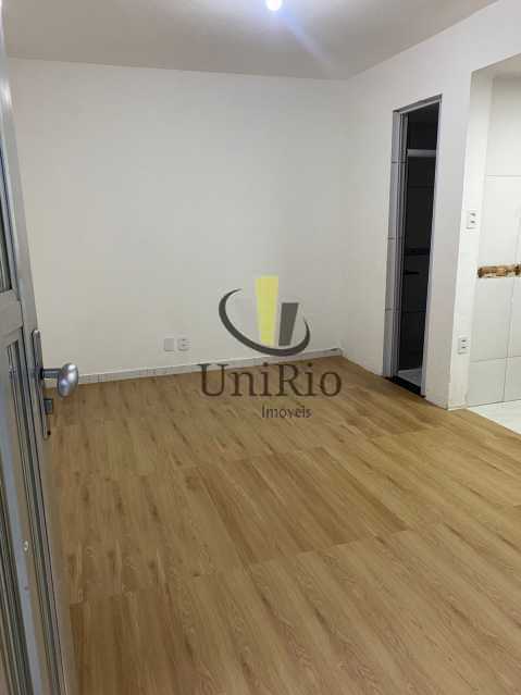 6115_G1752602906 - 5