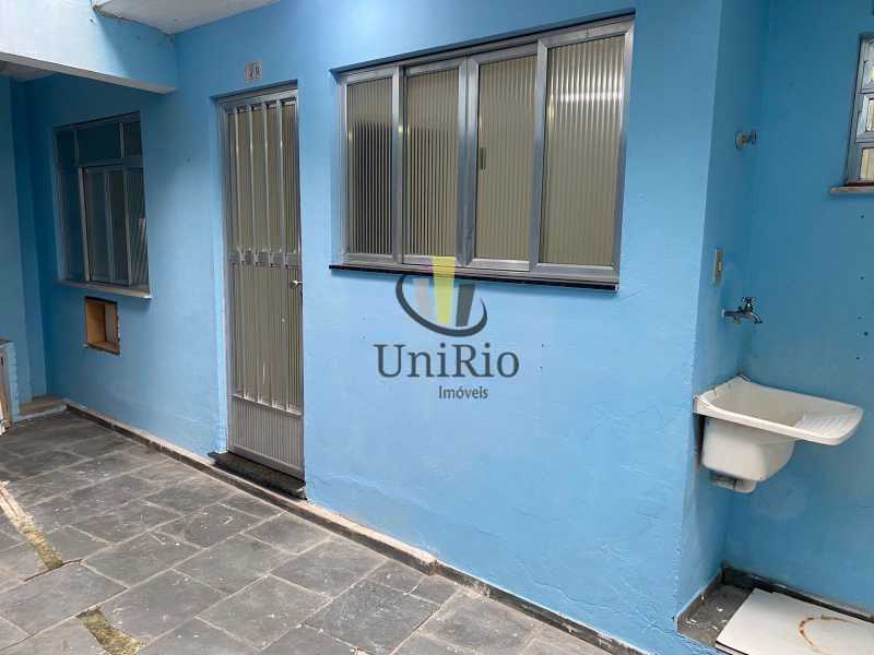 6115_G1752603208 - 12