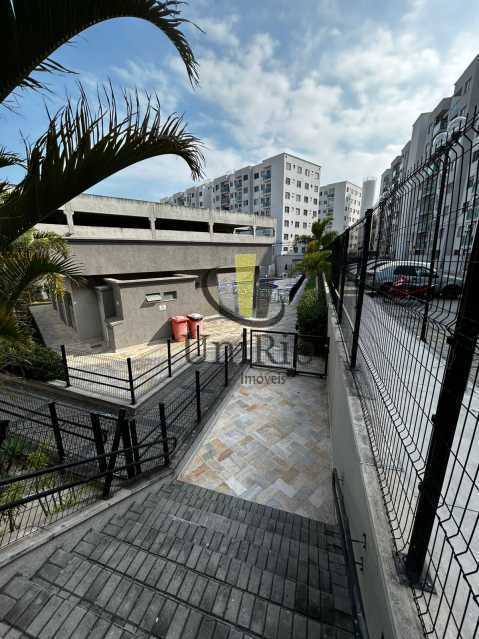 6310_G1757360778 - 16