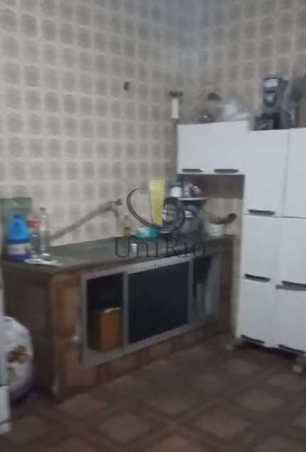 1001059762 - 7