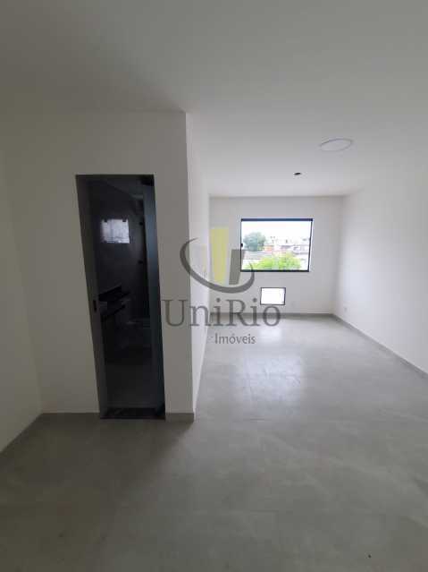 2e851657-6ea9-46aa-9d70-2f97a7 - 4