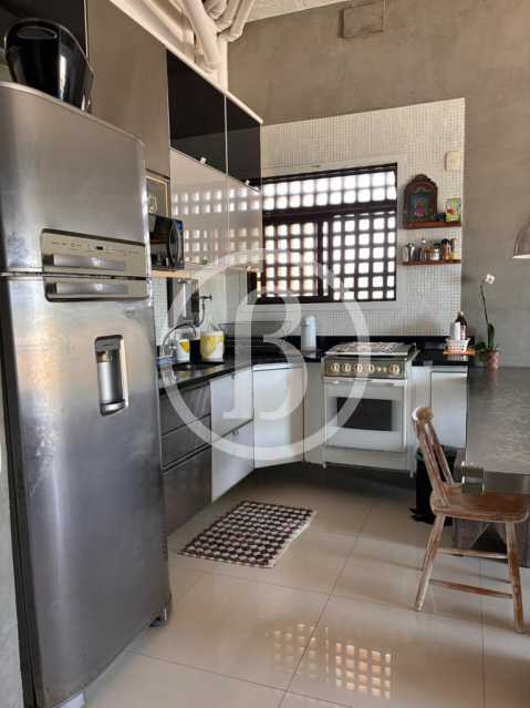 COZINHA OUTRO ÂNGULO - 12