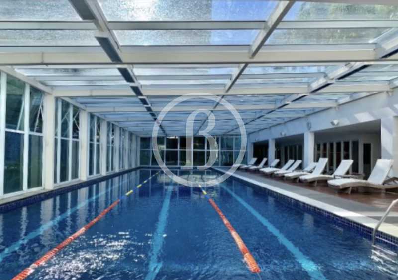 PISCINA CONDOMÍNIO - 2