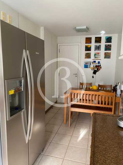 COZINHA OUTRO ÂNGULO - 23